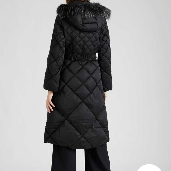 Зимно пухено яке Guess