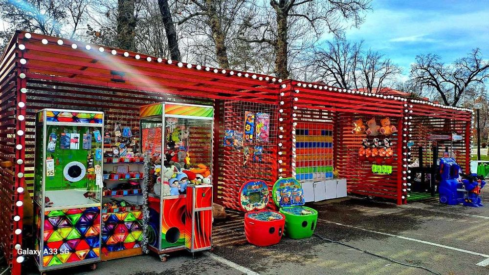 O'yingoh maydonchasi sotiladi, O'yin qurilmalari bilan birga