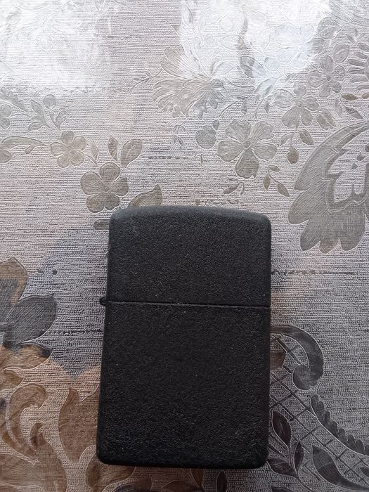 Продам зажигалку зиппо