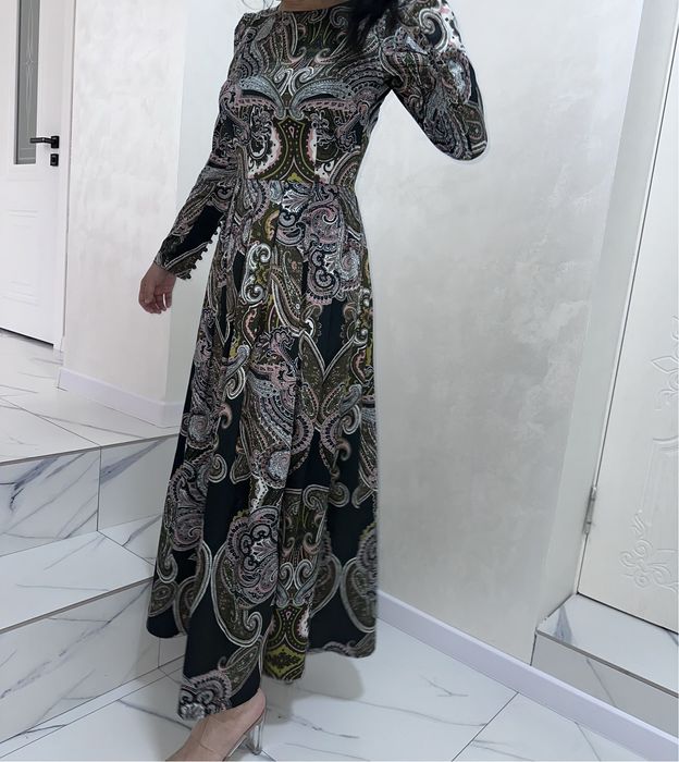 Платье повседневное и вечернее