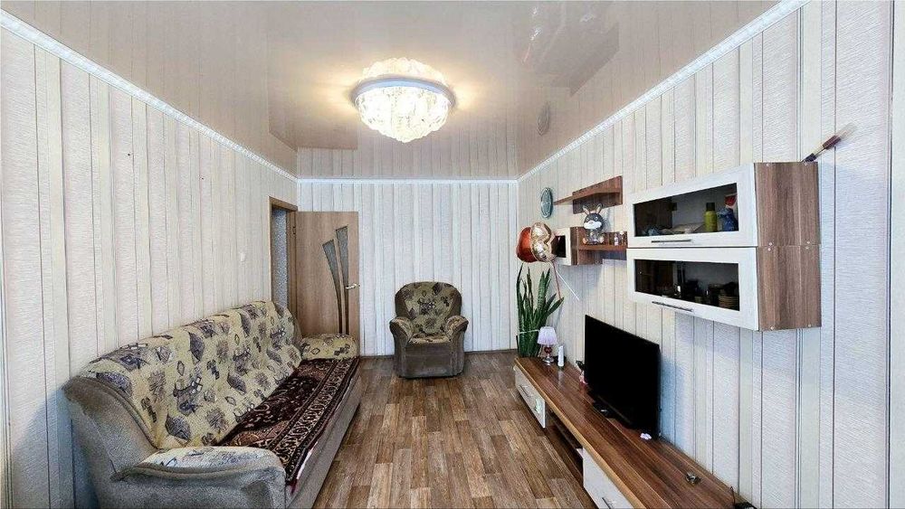 а Продам 2 комнатную 3 микрорайон Абая