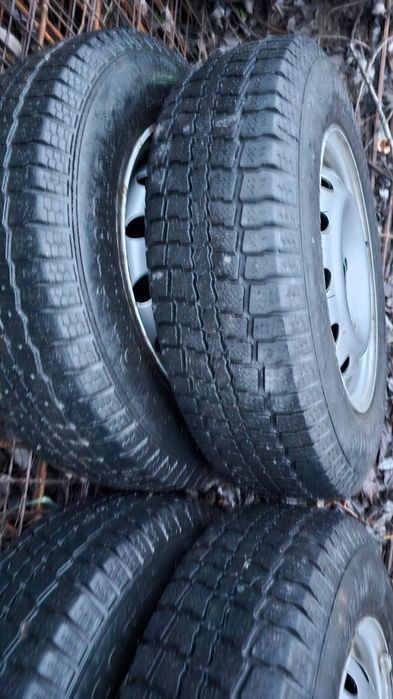 Roți 165 R 13 C *m+s Continental* complete  Platforma Rulota  Anvelope