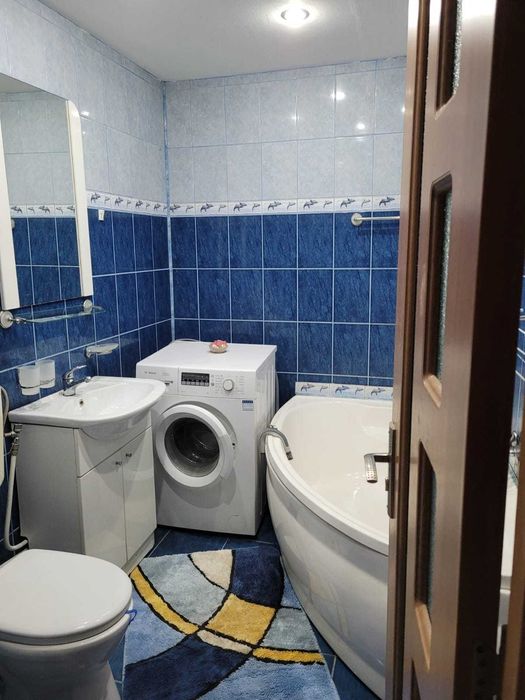 Inchiriez apartament 3 camere