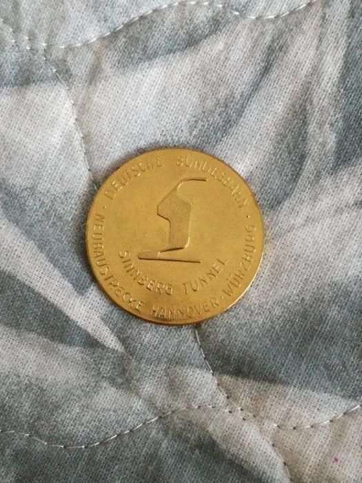 Юбилейни монети/плакети