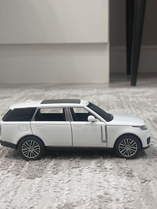 Игрушка машина Range Rover металлическая
