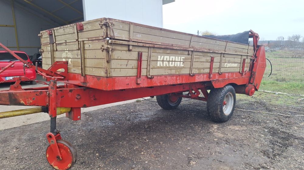 Remorca imprastiat gunoi Krone 6 tone