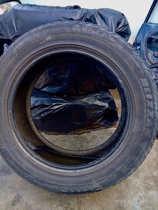 Зимни гуми R18 235x55 комплект