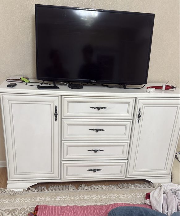 Комод белый в хорошем состоянии