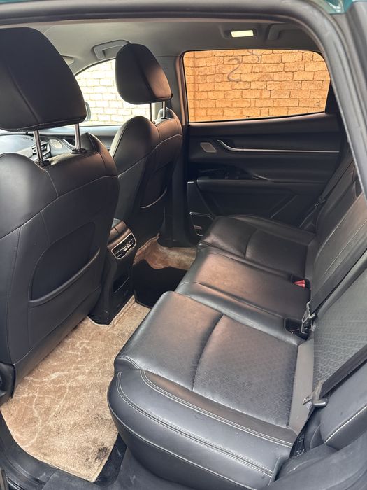 Elektromobil cherry eq5