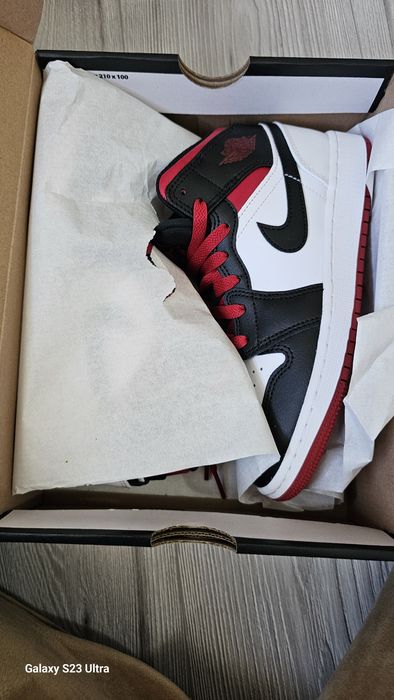 Papuci Air Jordan  1 mid