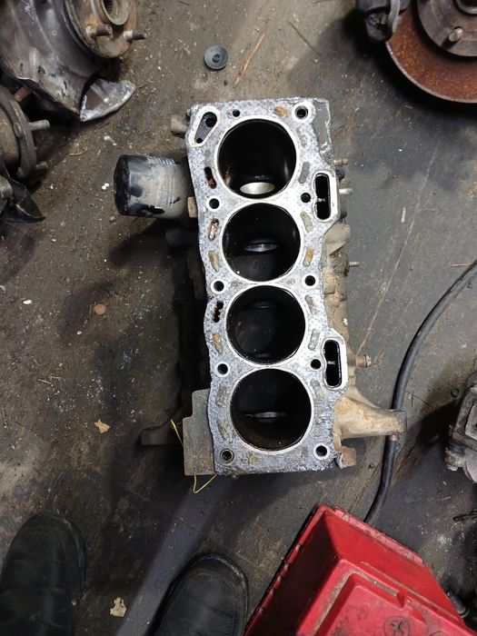 Блок двигателя Тоета Королла 4Е привозной