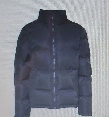 Брендовая тёплая зимняя куртка.