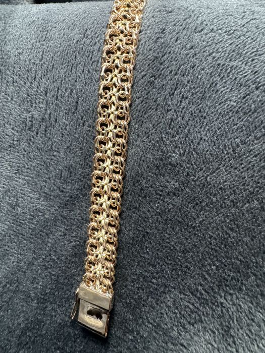 Продам золотой браслет