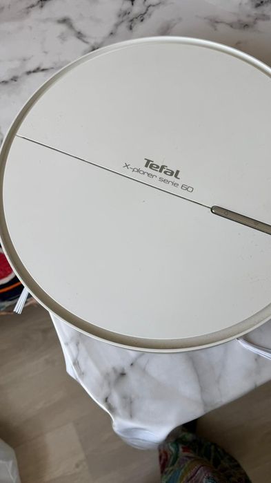 Продается робот пылесос