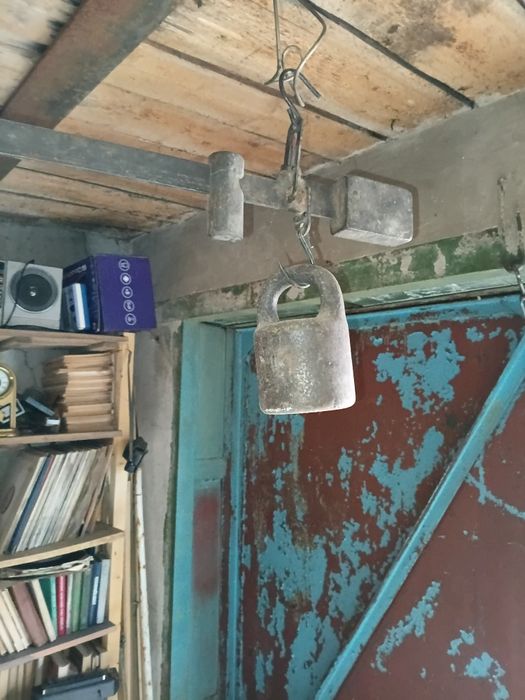 Продам весы "базарные"