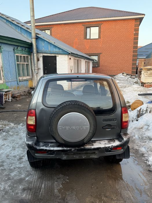 Шевролет нива 2005г