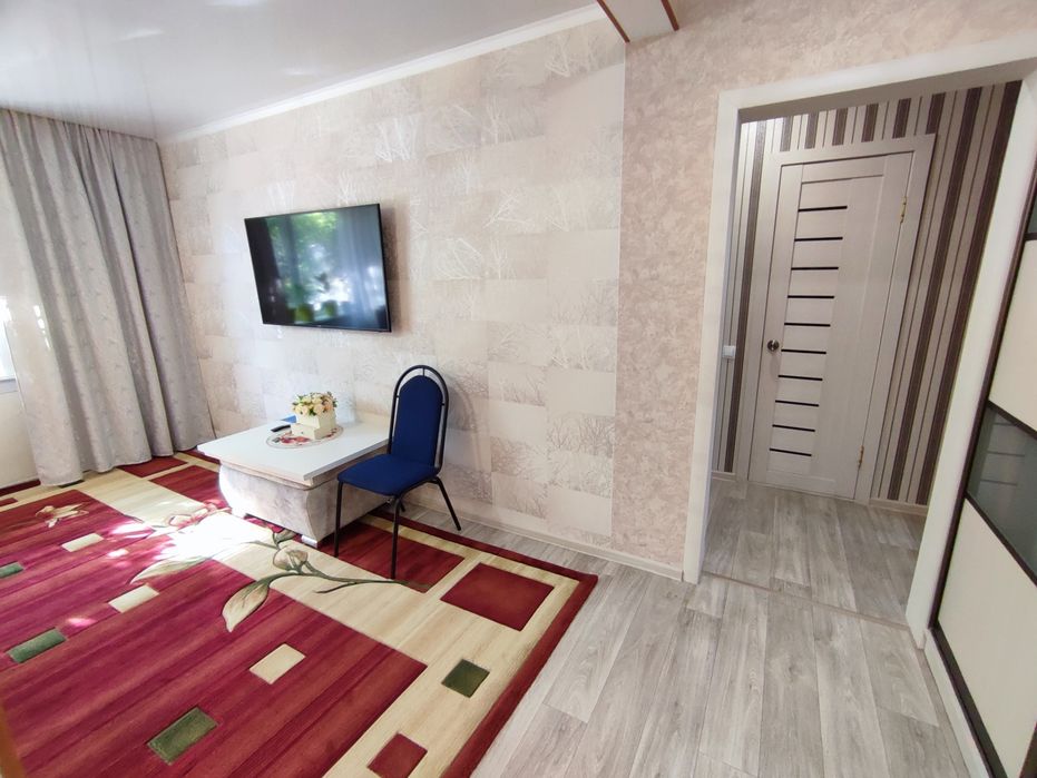 Продается 2-комн (9-43, 1 эт)