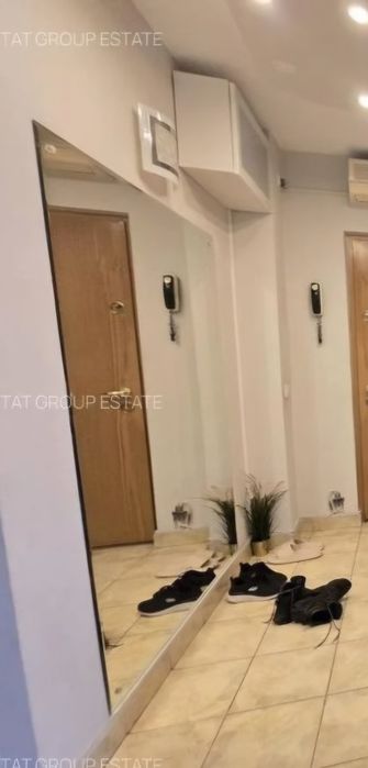 Donez cuier si oglinda mare