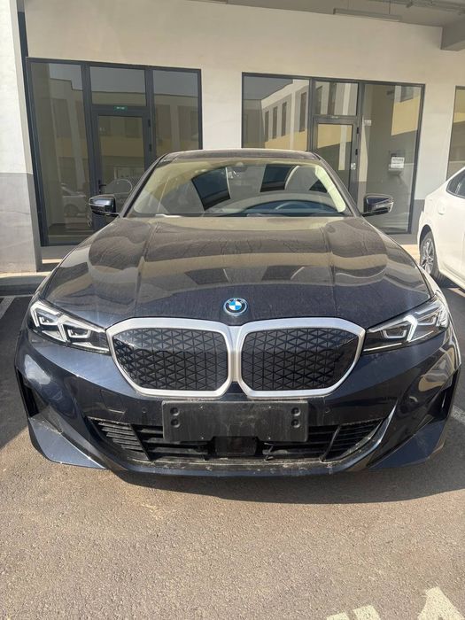 BMW i3 1 sotuvda tayor