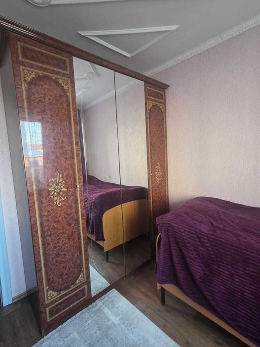 Продам шкаф с зеркалами