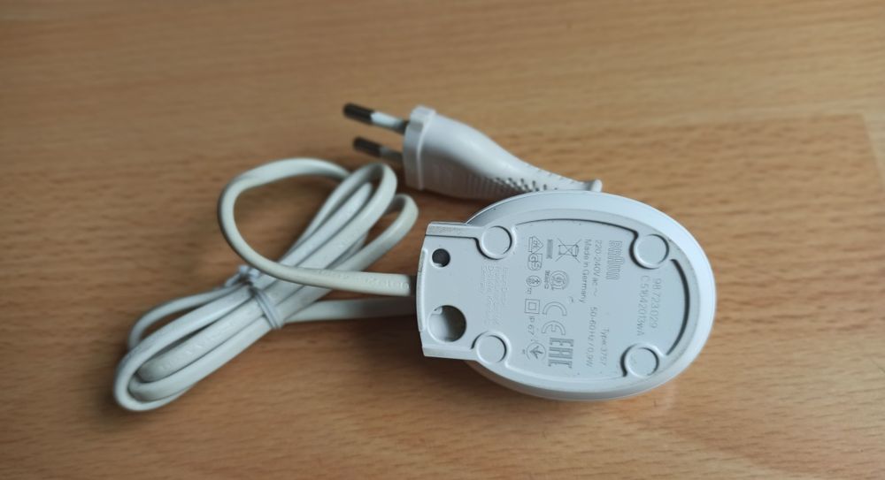 Зарядно за електрическа четка за зъби Braun