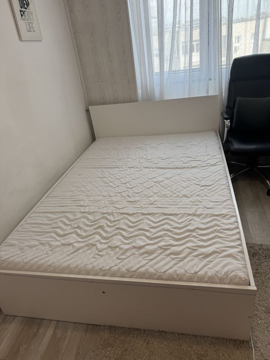 Pat dormitor cu saltea