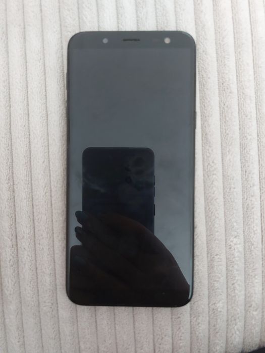 Samsung Galaxy J5, 6