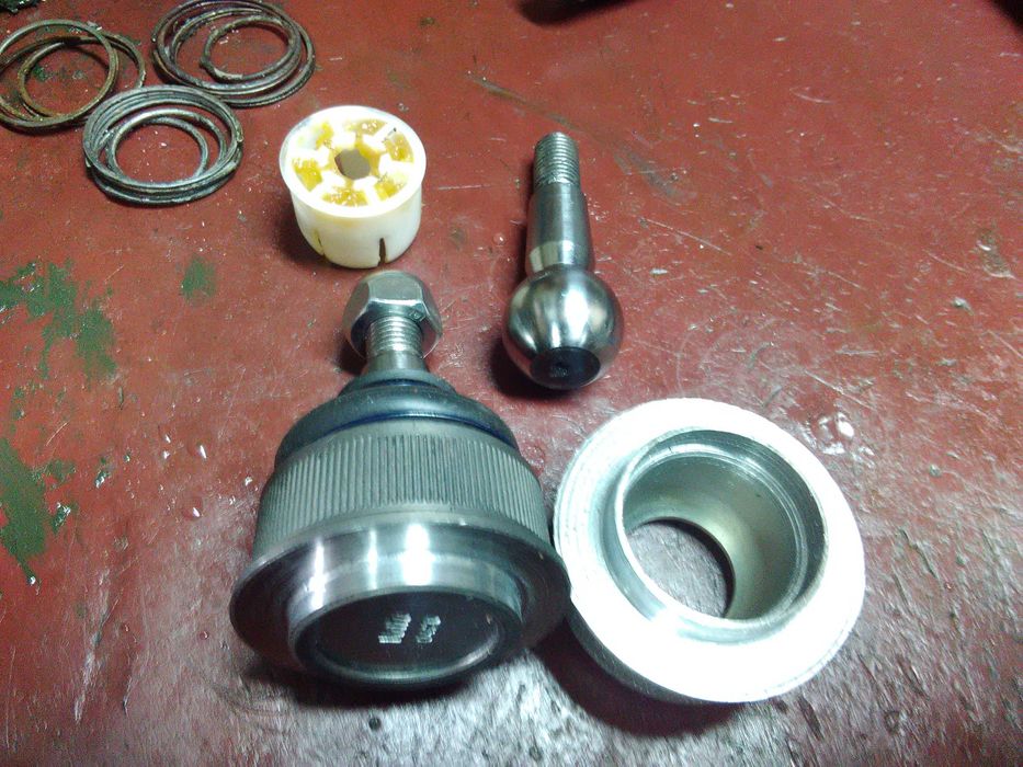 Ремонтира рециклира носачи шарнирни болтове BMW E46 и др.