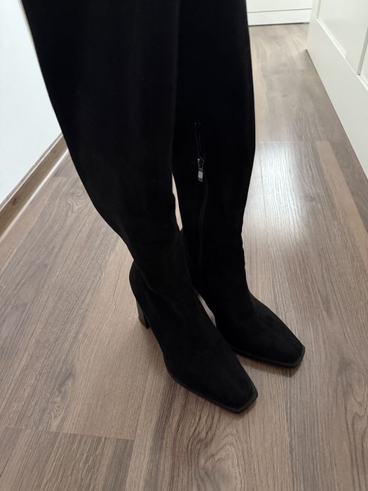 Дамски черни велурени ботуши на ток Ashton Aubry