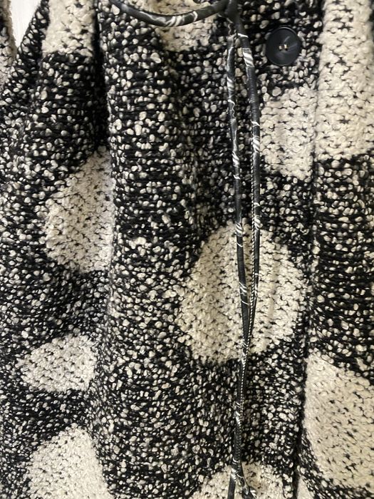 Дамско палто до коляното