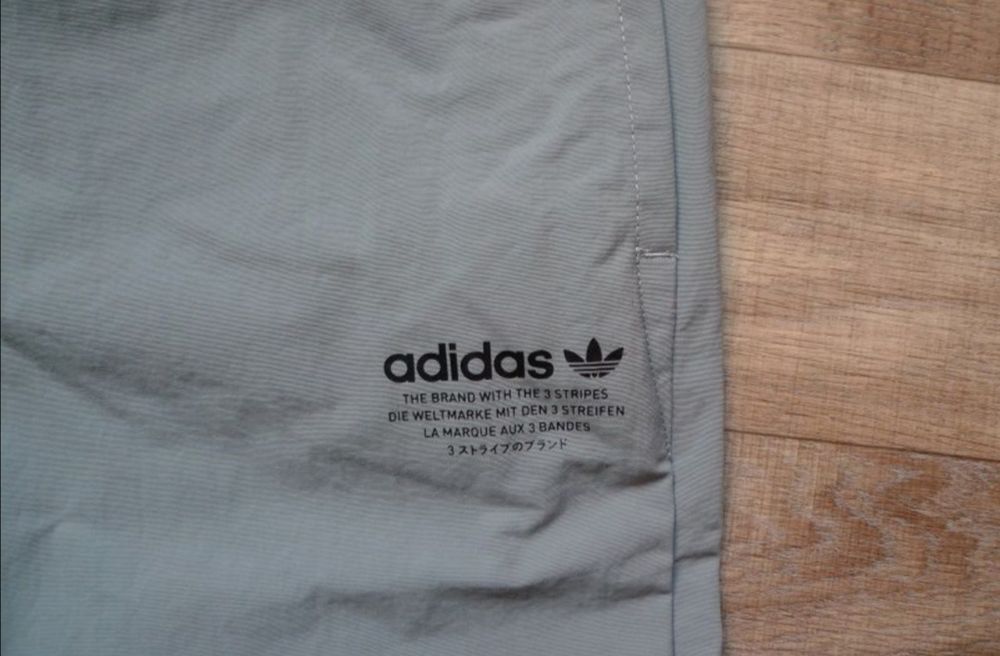 Pantaloni adidas Originals nmd NOU alte produse