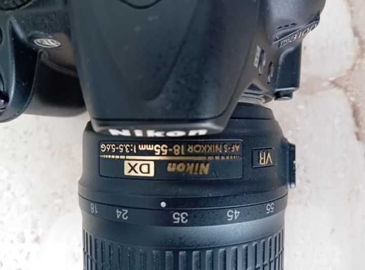 Nikon D3100 cu geanta transport