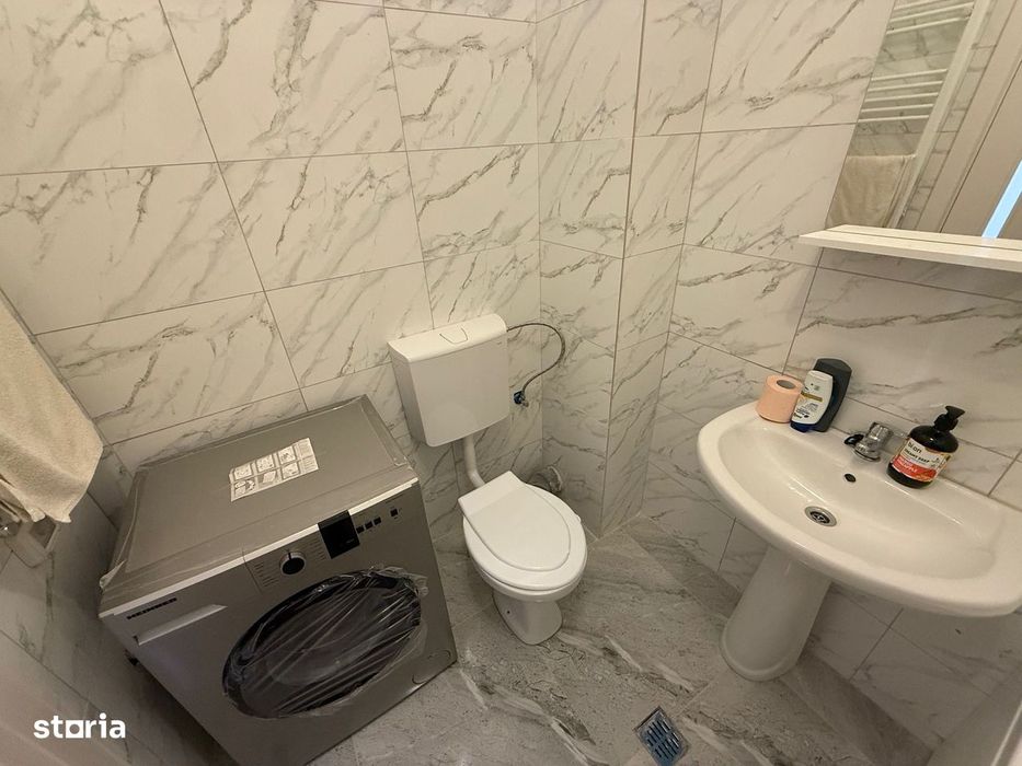 Garsoniera la prima inchiriere in Militari Residence cu AC si centrala