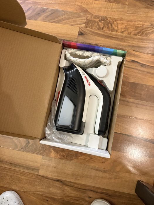 Стъклочистачка BOSCH GlassVac Plus Solo