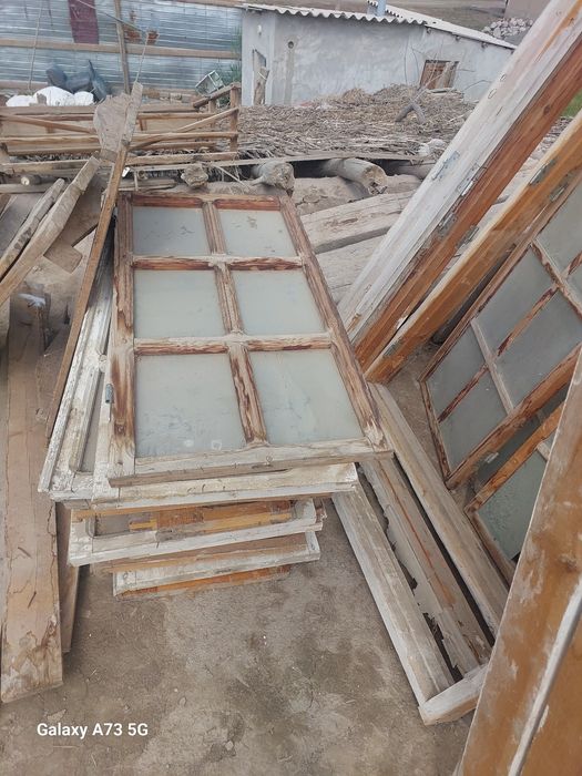 Oyna sotiladi boyi 163 sm eni 118 sm