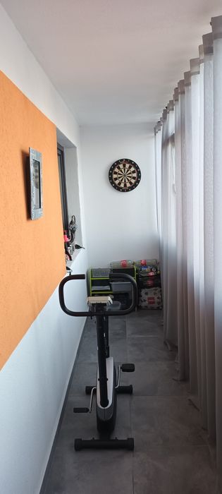 Vând aprtament 2 camere în zona Rahova