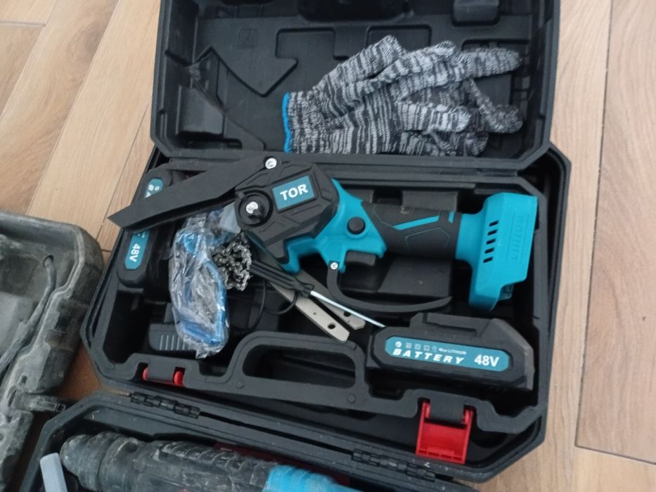 Осы 3еуи сатылады