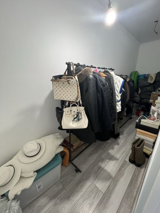 Продам двух этажный котэдж