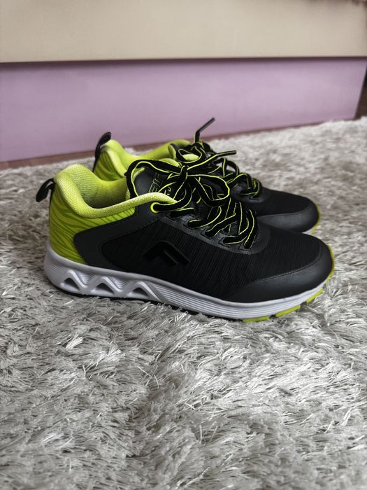 Маратонки Flair Sky Run 35 номер