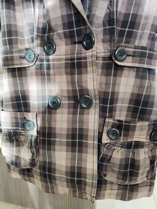 Палто в каре с качулка и късо яке - дебело