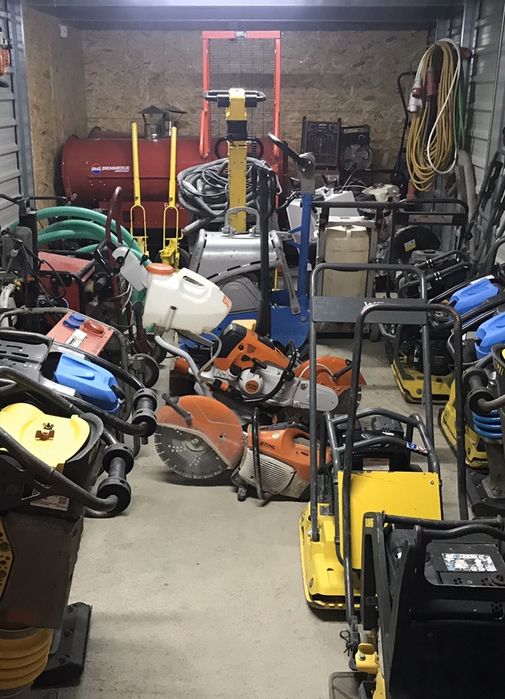 Închiriez placa compactoare generator cu sudura picamer moto burghiu