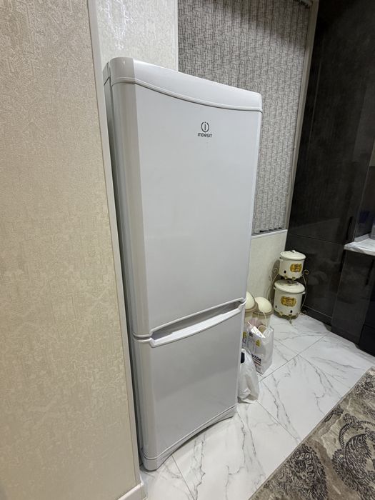 Xolodilnik Indesit