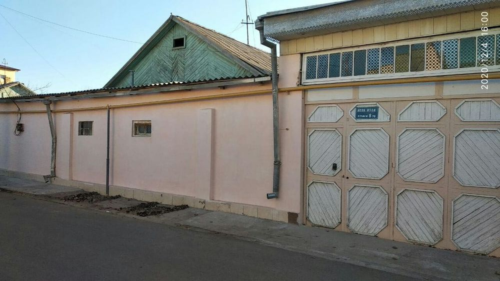 Продам свой дом в г.Навои. (6 соток)