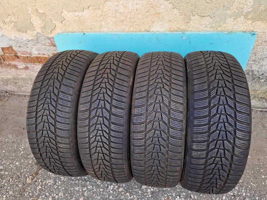 4 Hankook R19 205/55 Зимни гуми  DOT4720