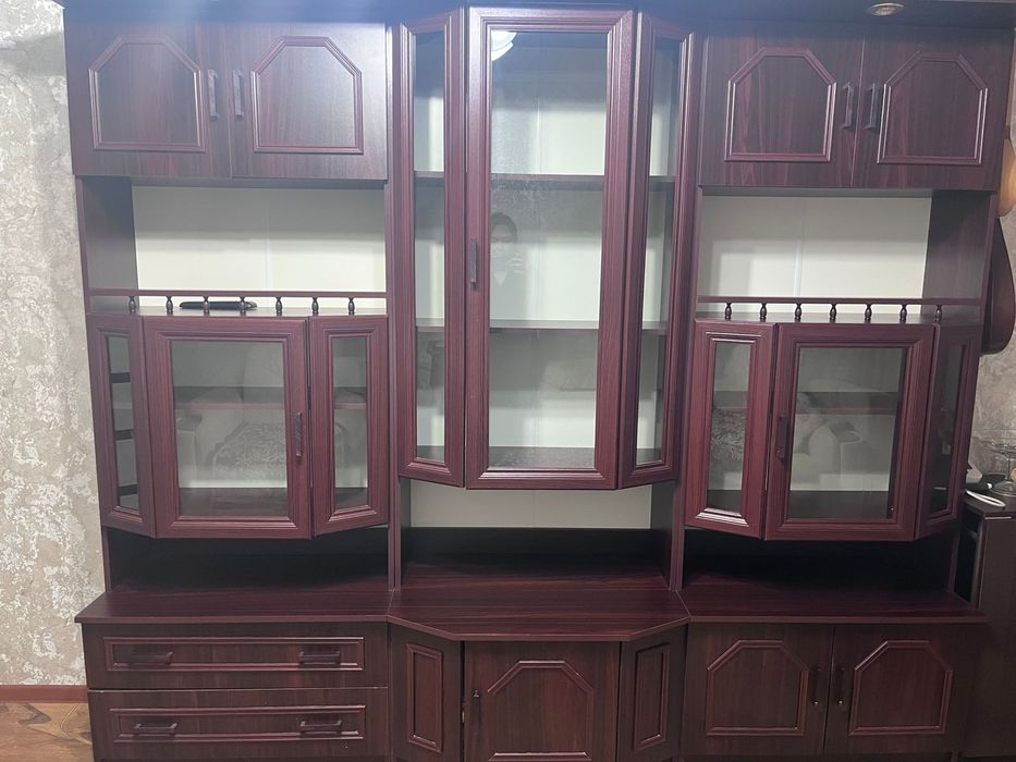 Стенка зальная в идеальном