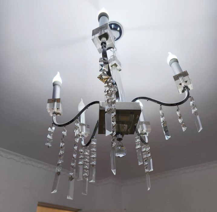 Люстры б/у в хорошем состоянии