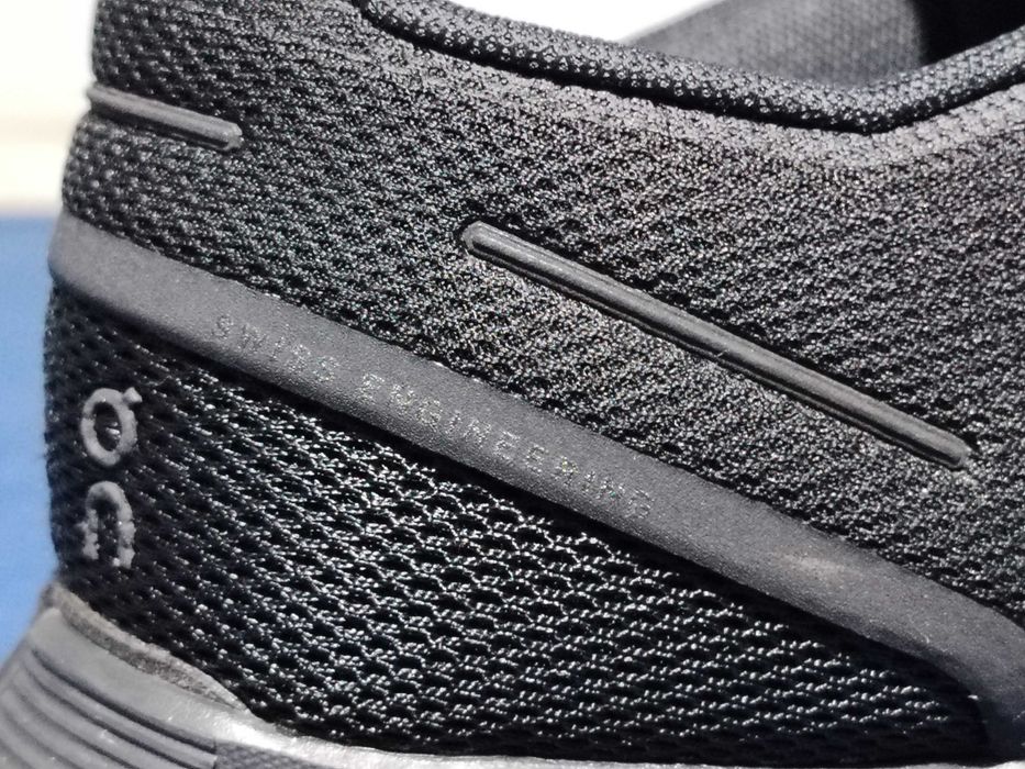 O N Running Cloud adidași alergare, mărimea 37, interior 23,5 cm