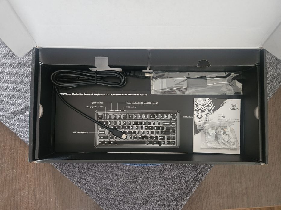 Tastatura gaming wireless mecanica Aula F75