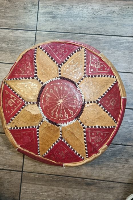 Pufuri/tabureti din piele naturală,  măsuțe rotunde in stil turcesc
