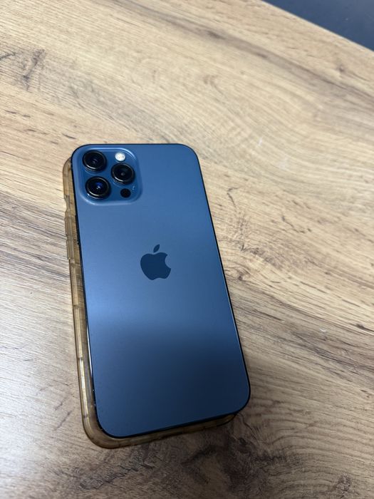 Iphone 12 pro max  на запчасти
